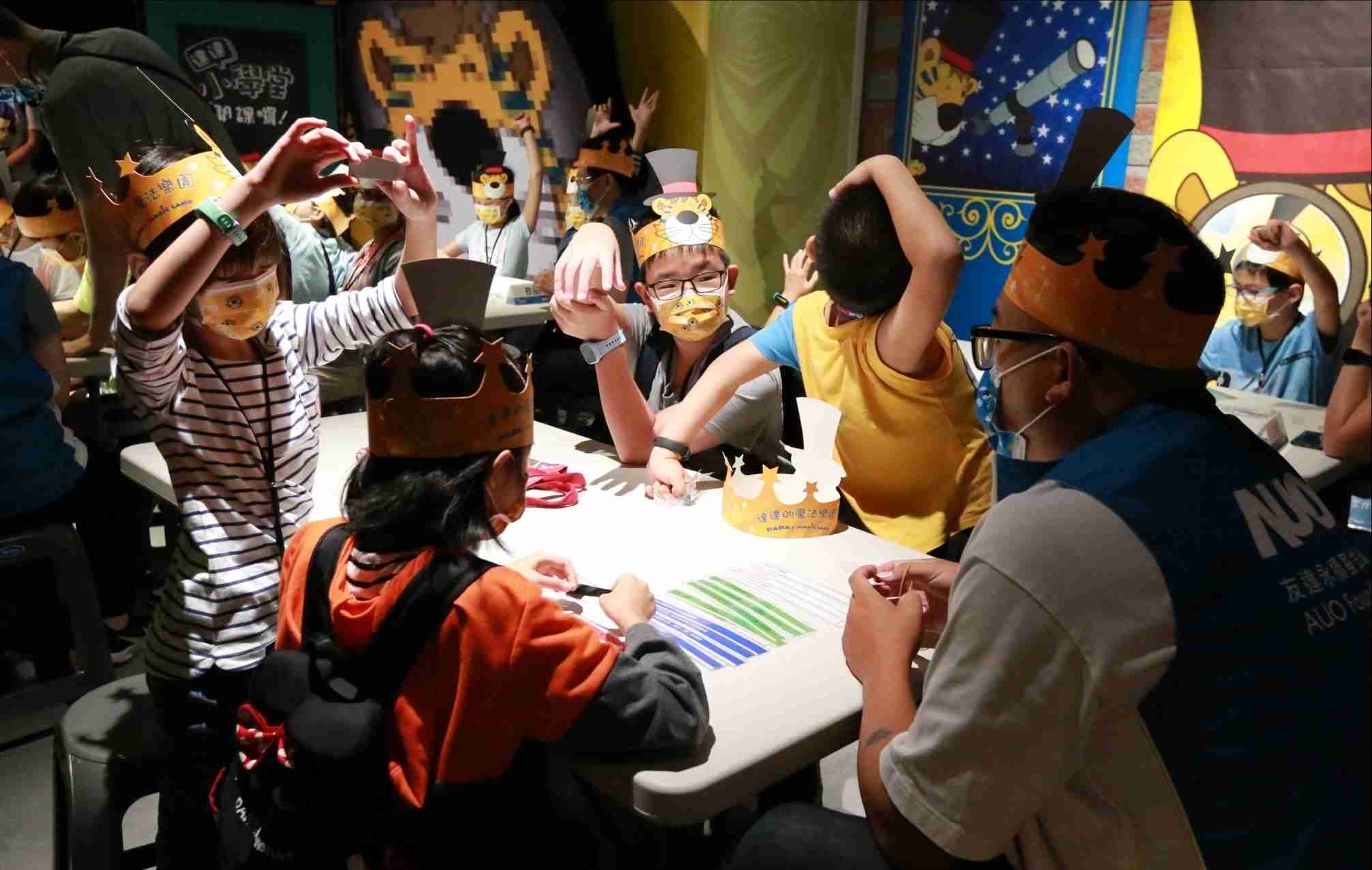 MG电玩以永续理念推动全人教育计划，，，内外结盟储备科普教育人才，，荣获亚太永续行动奖社会共融面的金奖肯定