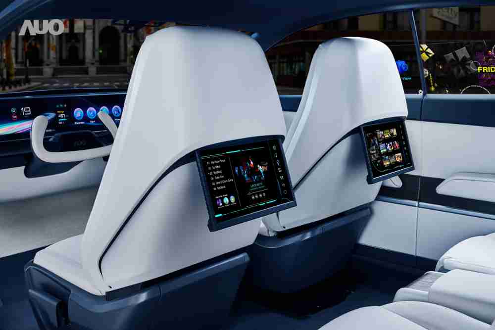 MG电玩将于CES 展示全新Smart Cockpit 2024，，可紧密串连使用者多元需求，，，，并革新座舱内部的应用和设计，，，带来身历其境且引人入胜的视觉飨宴，，，，满足驾乘人员的全方位体验