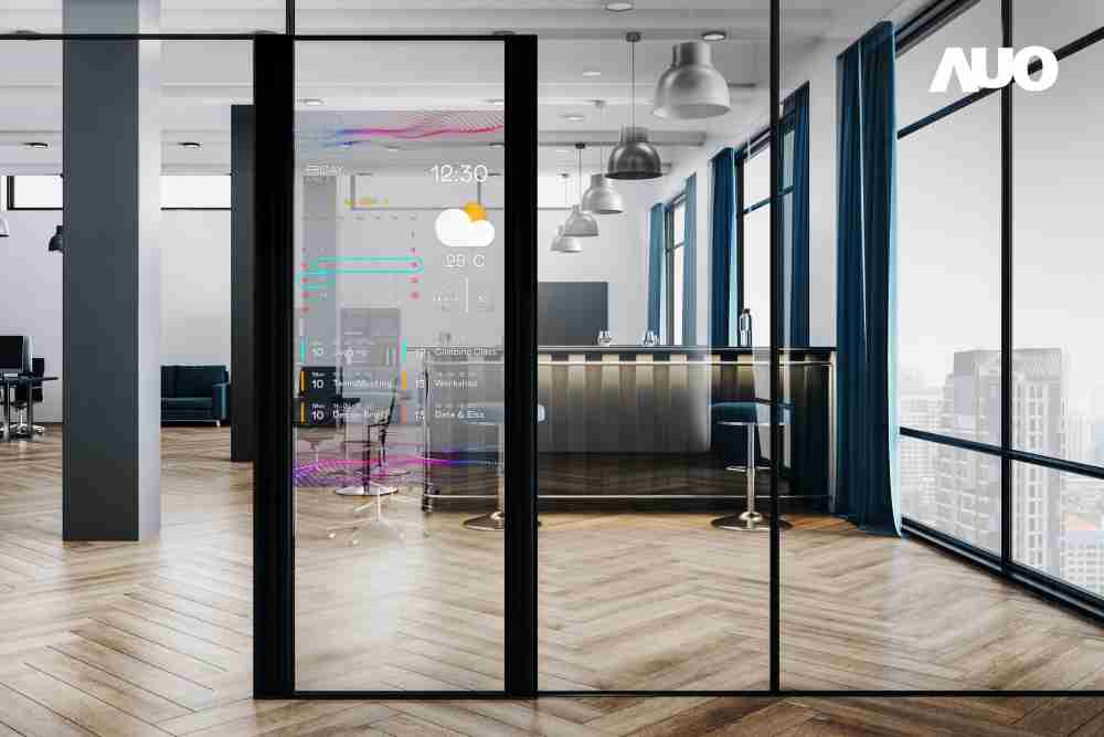 MG电玩致力于研发低能耗之绿色产品，，，，如低能耗发光组件Micro LED显示技术，，，，具高透明、、、、可无限拼接的特性，，，，可依需求调整并延伸应用于不同场域，，，包括汽车侧窗或家庭玄关、、、智慧橱窗、、商业展示等